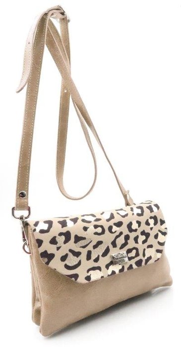 BOLSITO BANDOLERA PIEL CREMALLEERA Y SOLAPA LEOPARD 20X13 C | CARAMELO Imagen principal del producto