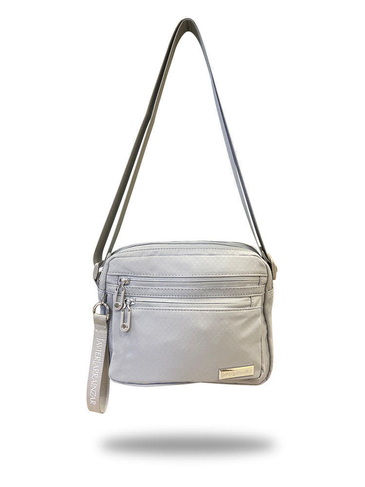 BOLSO CUADRADO MUJER JAVIER LARRAINZAR AZUL | TRAVEL FANTASY | 1 UNIDAD | 1806240000058 Imagen principal del producto