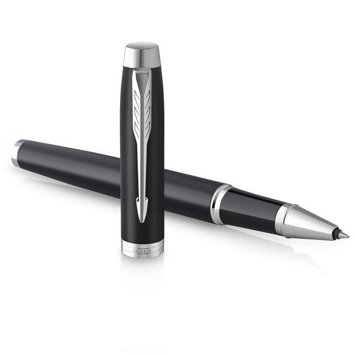 Roller Parker Im Essential negro con detalles cromados marca Parker
