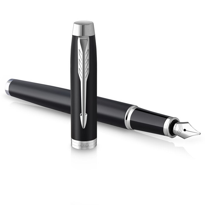Pluma Parker IM Essential F negro detalles cromados
