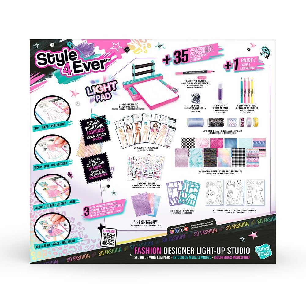 Estudio Diseñador Fashion Designer Studio con luz