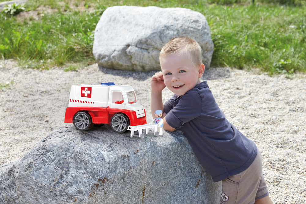Ambulancia con accesorios Lena