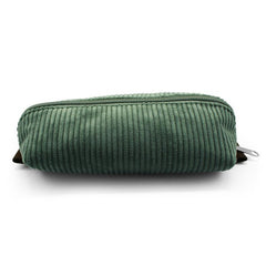 ESTUCHE TRIANGULAR GRANDE VERDE SILKY TOUCH | MAKENOTES