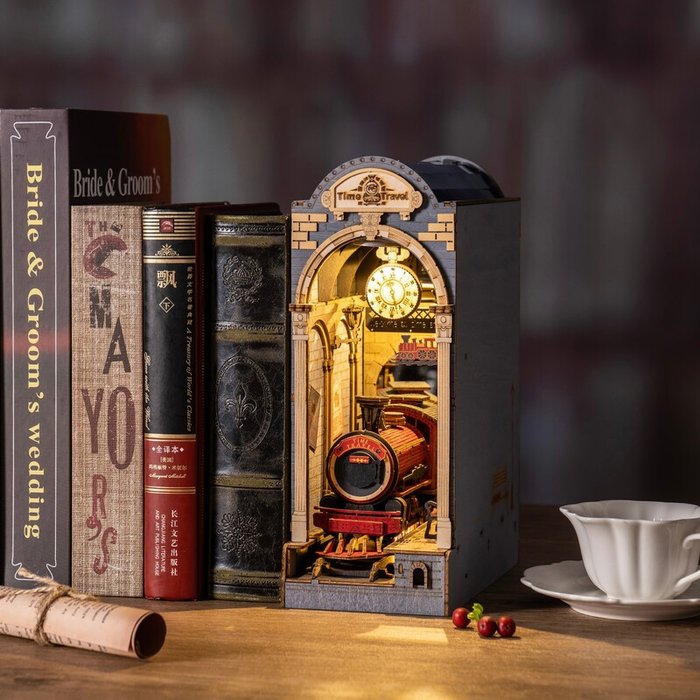 Maqueta Sujetalibros Time Travel Orient Express ROLIFE MADNESSTOYS Imagen principal del producto