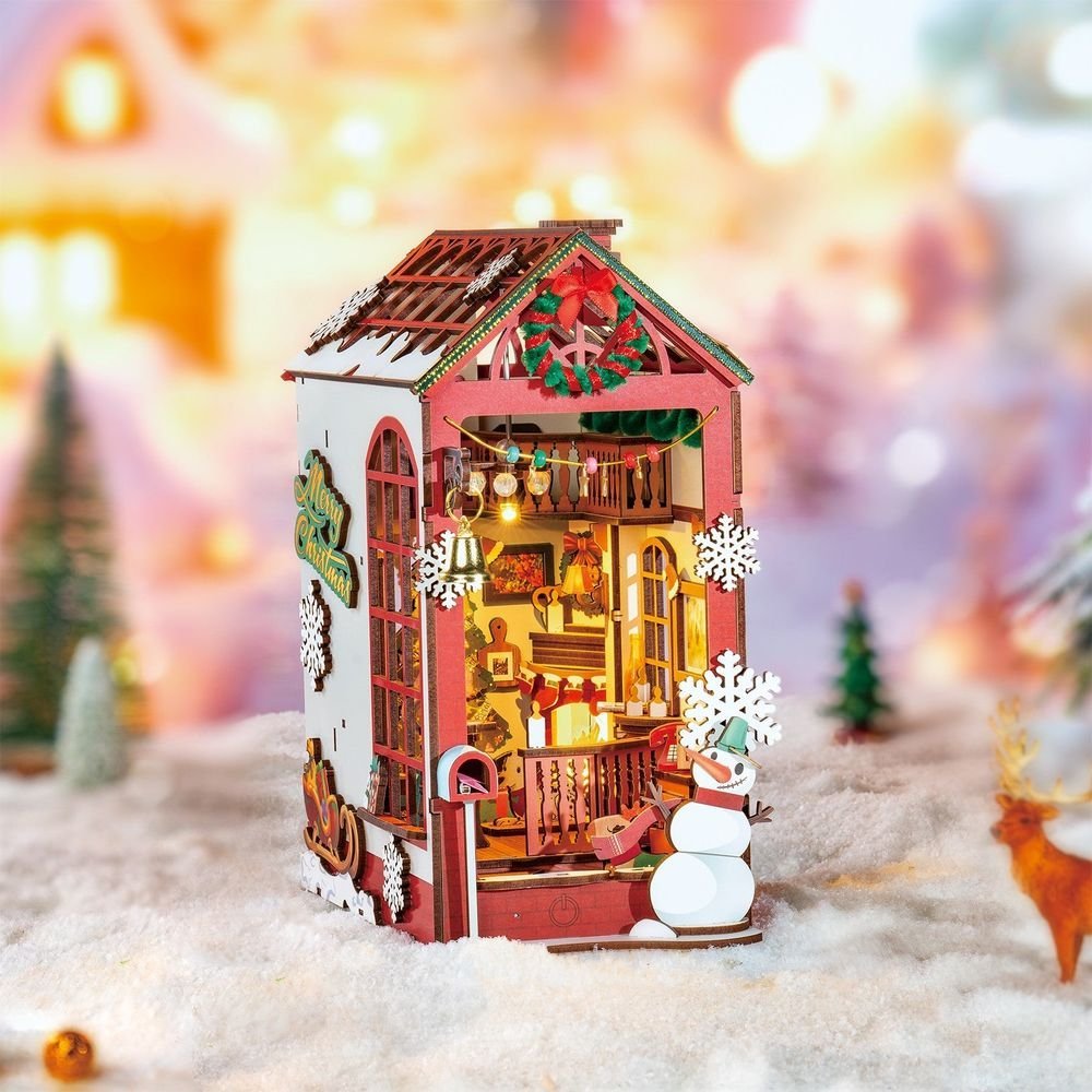 MAQUETA CHRISTMAS INDOOR SCENE | ROLIFE MADNESSTOYS MAQUETAS | 1 UNIDAD | 6946785121087 Imagen principal del producto