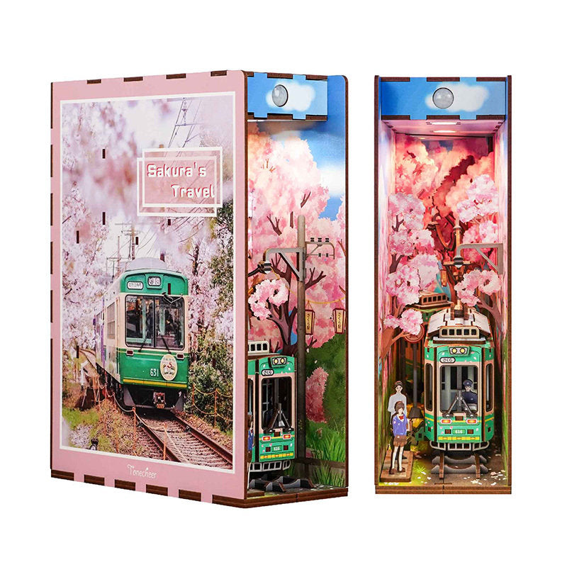 Maqueta Book Nook con Luz Los Viajes de Sakura TONECHEER