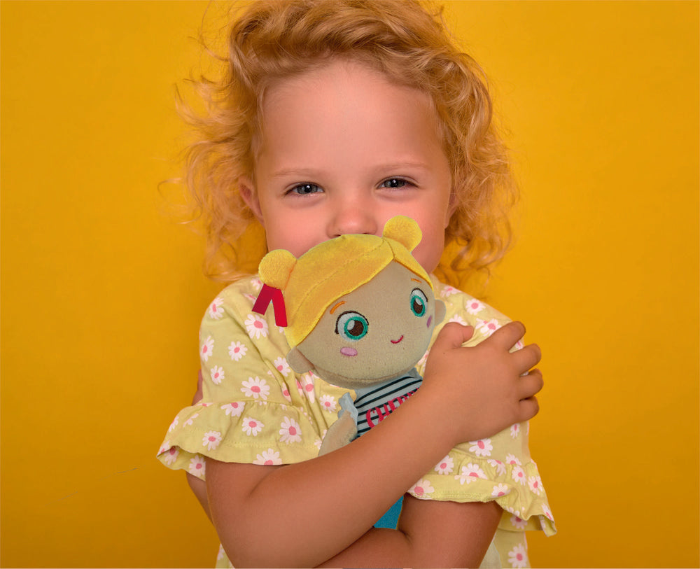 Muñeca Clementoni Plush Doll Cherry Terry