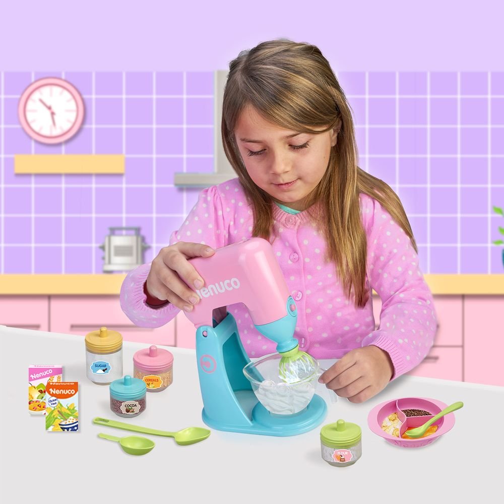 Nenuco ¿Qué comemos hoy? Famosa con set de cocina