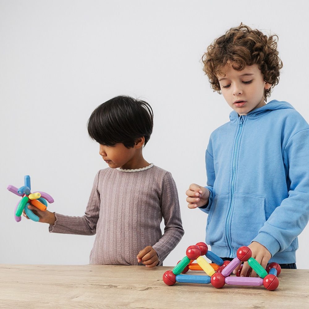 Juego Magnetics 34 pcs de Miniland