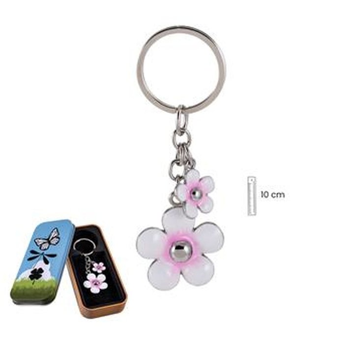 LLAVERO EN LATA FLOR DOBLE | PAPELERIA JAVIER | 1 UNIDAD | 8435266145264 Imagen principal del producto