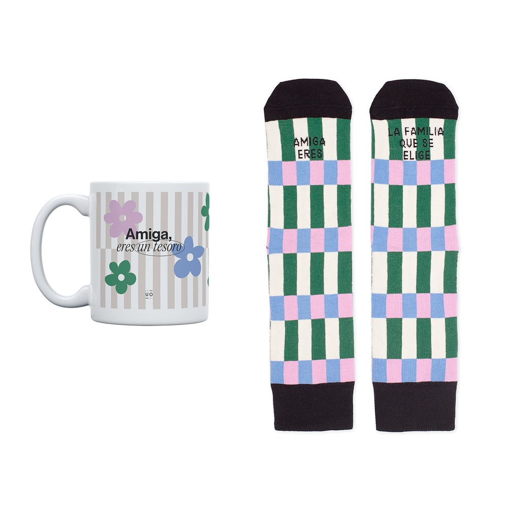 KIT TAZA + CALCETINES AMIGA ERES LA FAMILIA QUE SE ELIGE 36- | UO | 1 UNIDAD | 8435449362846 Imagen principal del producto