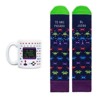 KIT TAZA + CALCETINES TE HAS PASADO EL JUEGO TALLA 36-41 | UO | 1 UNIDAD | 8435449376461 Imagen principal del producto