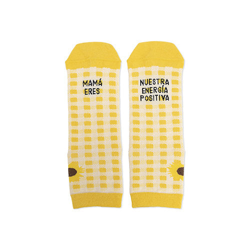Calcetines Mama Eres Nuestra Energia Positiva Talla 36-41 Marca UO Imagen principal del producto