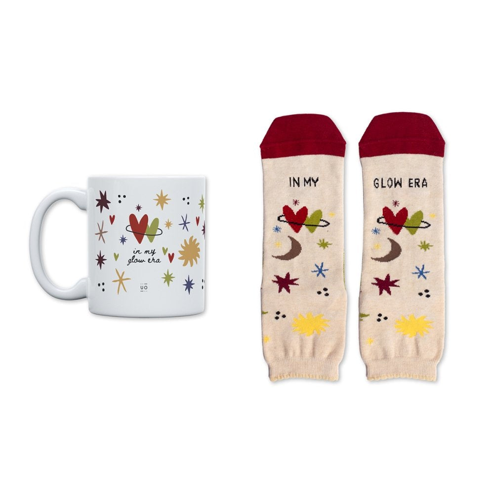 Kit Taza y Calcetines In My Glow Era UO Imagen principal del producto