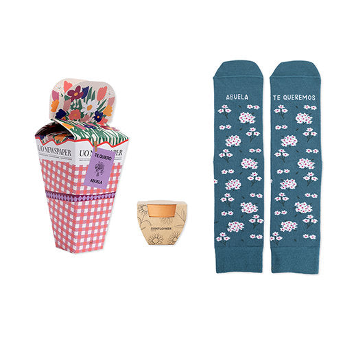 Kit Ramo Abuela Te Queremos Calcetines 36-41 y Mini Maceta UO Imagen principal del producto