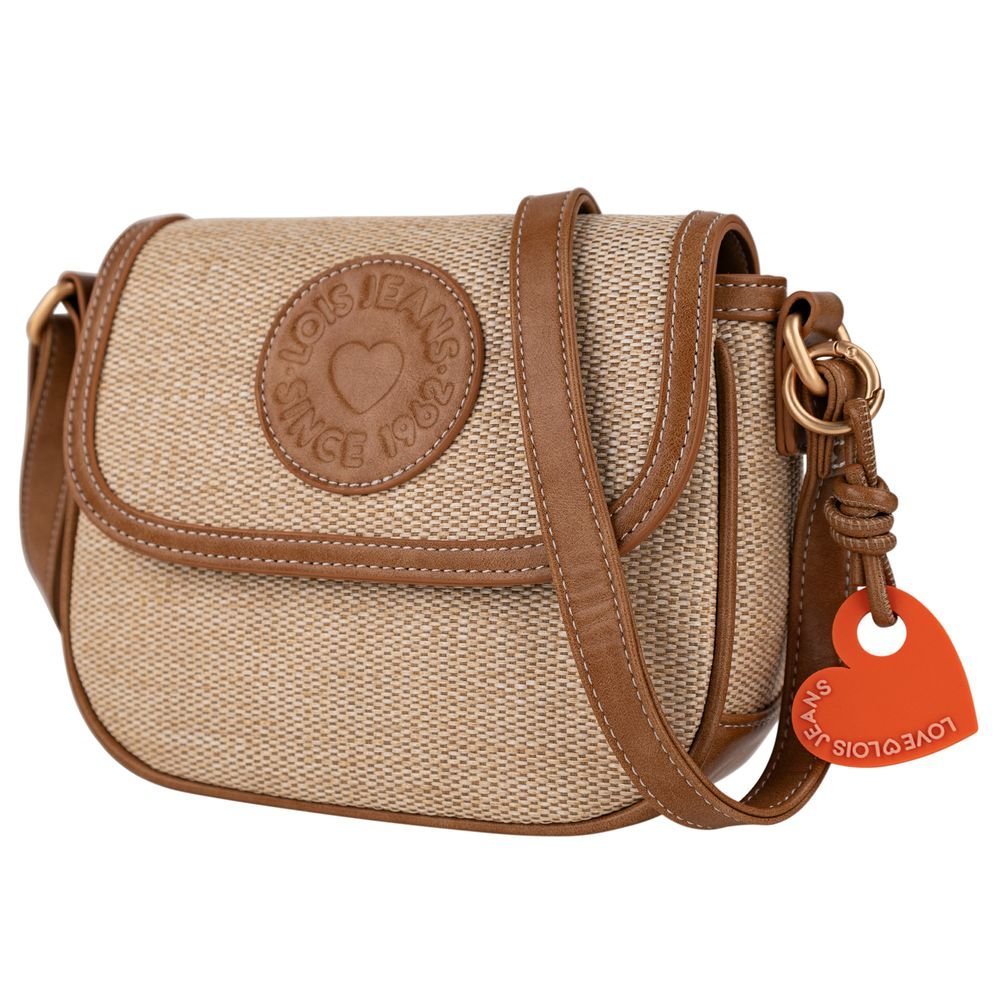 Bolso bandolera rafia con solapa Jacqueline Lois Camel marca Arsamara