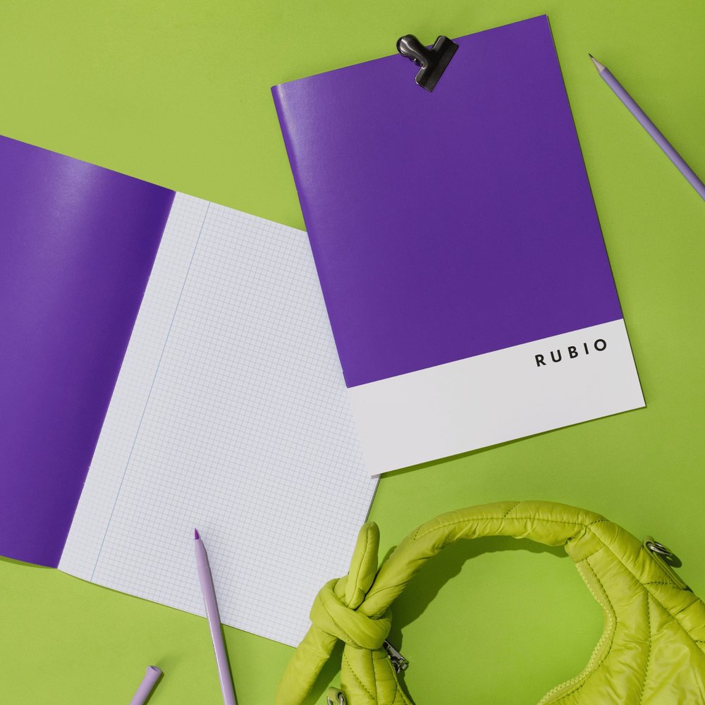 Libreta A4 80gr grapa cuadros 4mm fluor morada Rubio (pack 5)