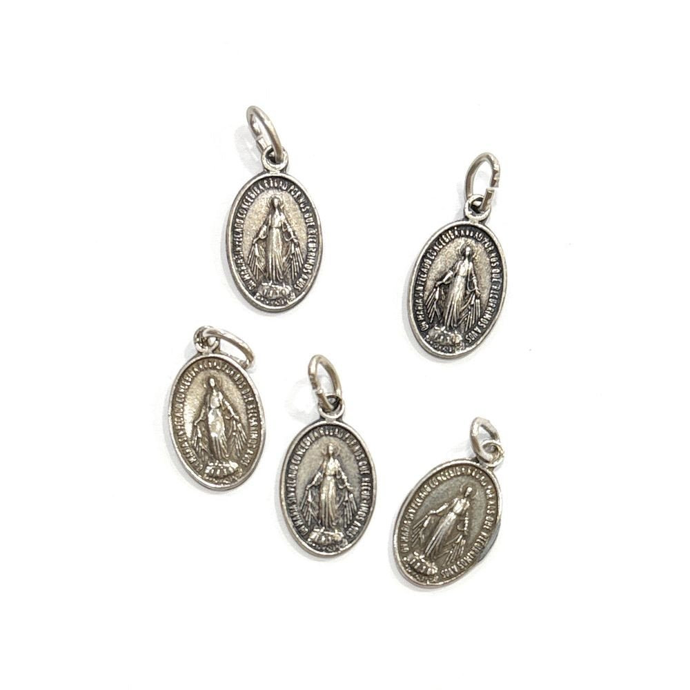 MEDALLA VIRGEN MILAGROSA METAL 18MM BAÑO PLATA 5 MICRAS | DE BUSSY | ENVASE 5 UDS. UNIDAD | 8488000030487 Imagen principal del producto