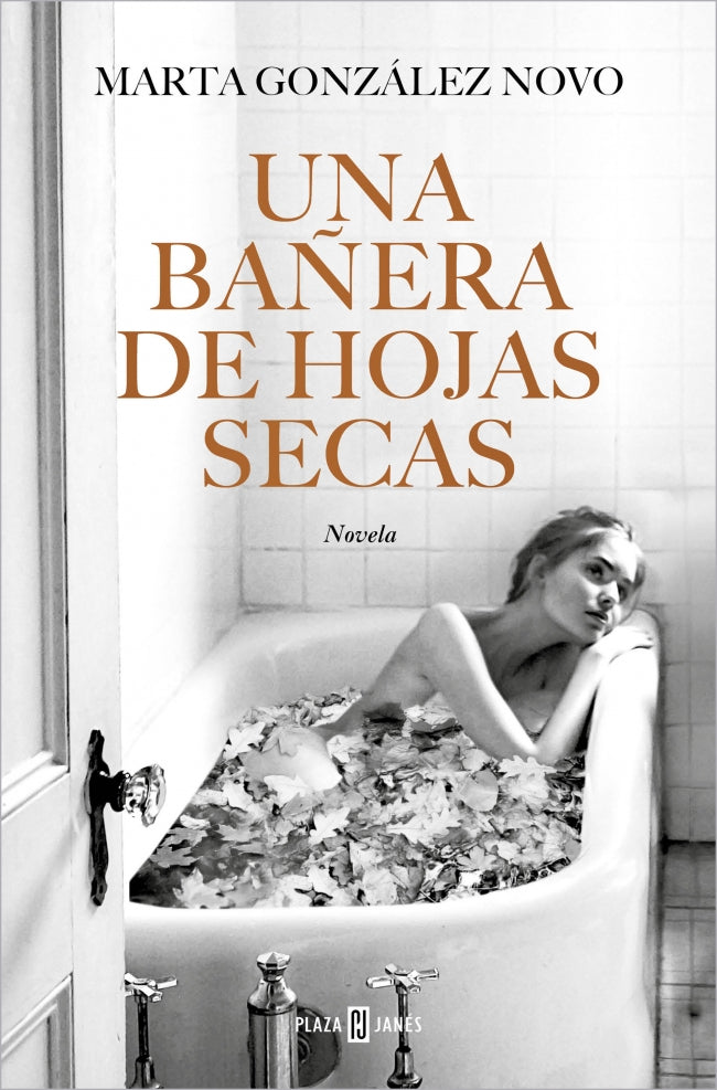 Una bañera de hojas secas Imagen principal del producto